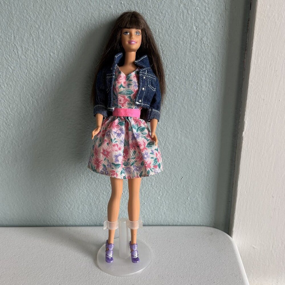 1998 Mattel Barbie Head on 1966 Twist N Turn Body Dk Brown Hair Lavender Eyes